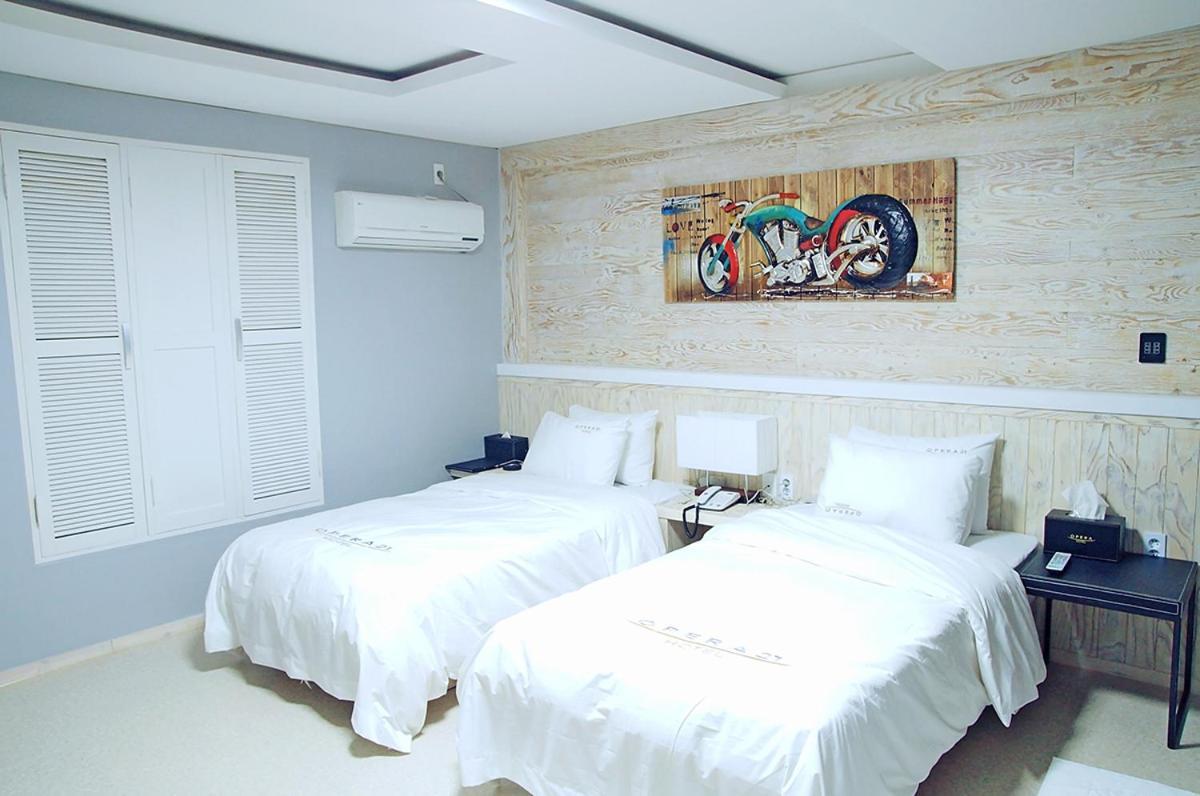 Opera 21 Hotel จอนจู ภายนอก รูปภาพ