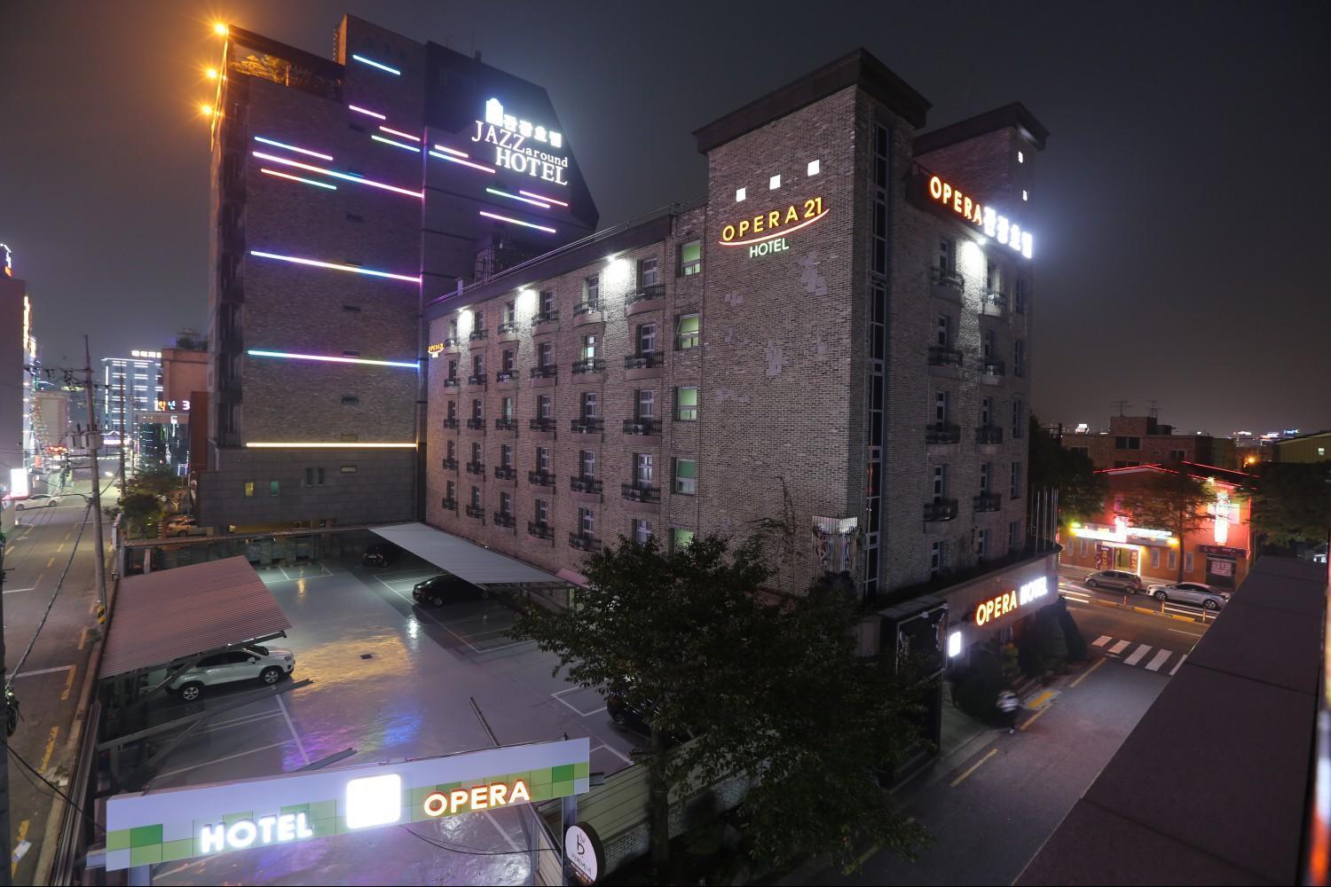 Opera 21 Hotel จอนจู ภายนอก รูปภาพ