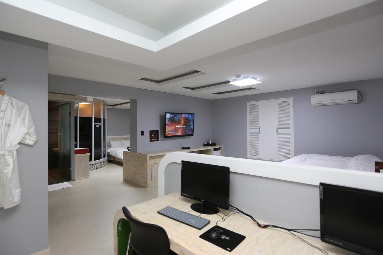 Opera 21 Hotel จอนจู ภายนอก รูปภาพ