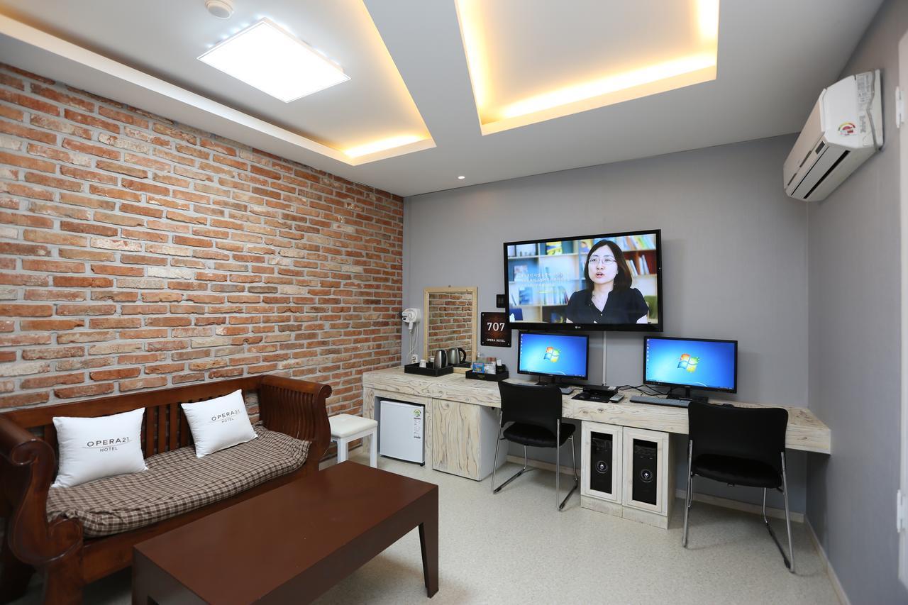 Opera 21 Hotel จอนจู ภายนอก รูปภาพ